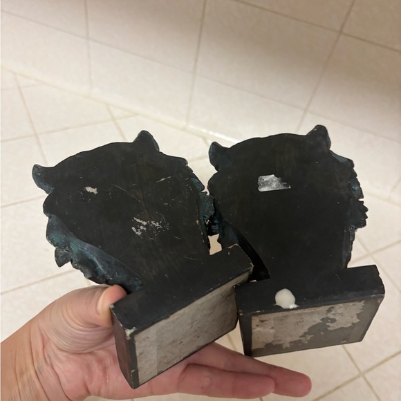 Tiger Head Bookends - Picture 3 of 5